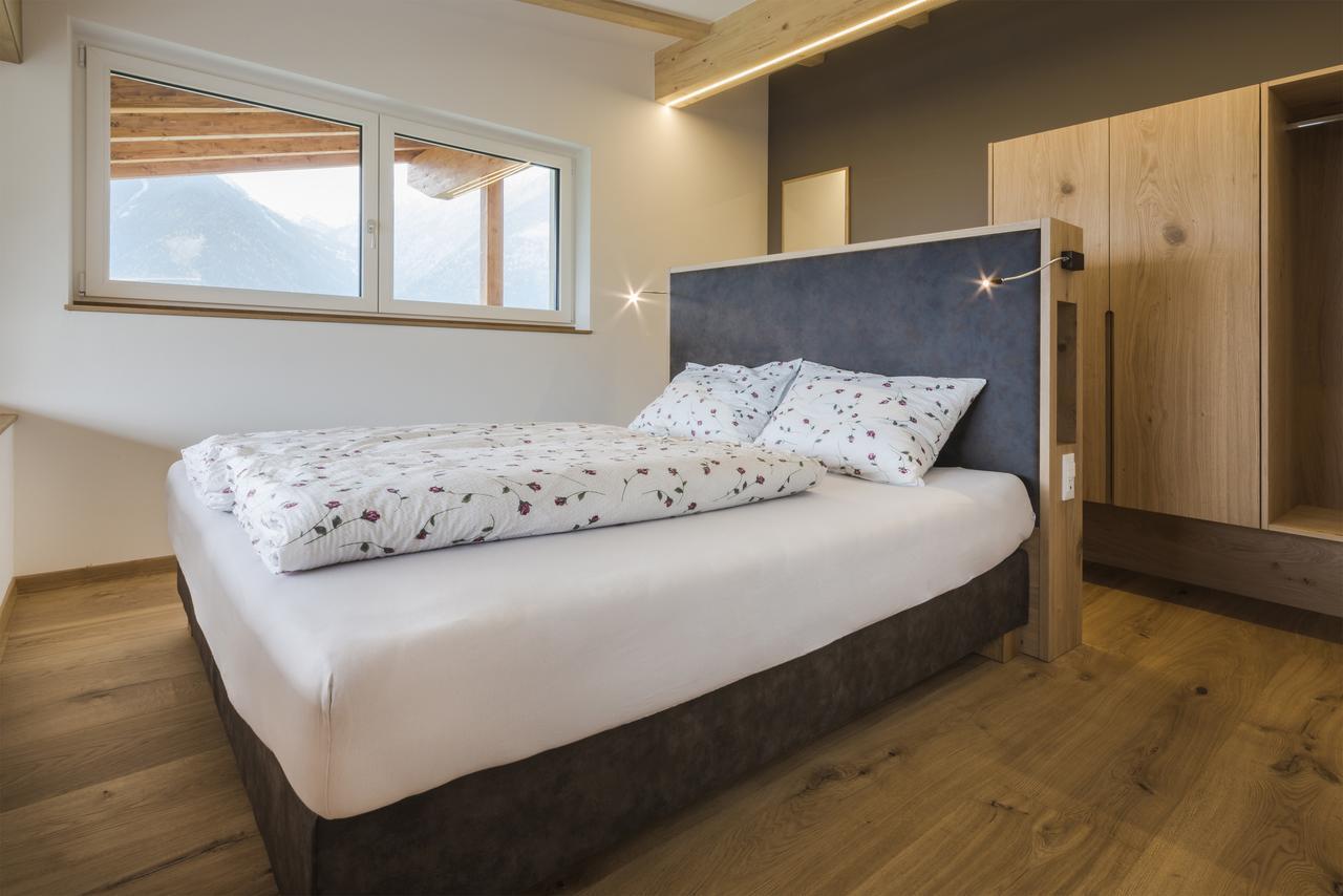 Haus Artus Aparthotel Schenna Exterior photo